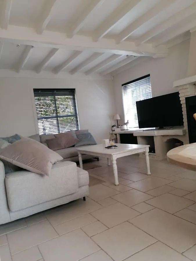 Vakantiewoning De Nachtegaal Ostende 0*,  Belgique