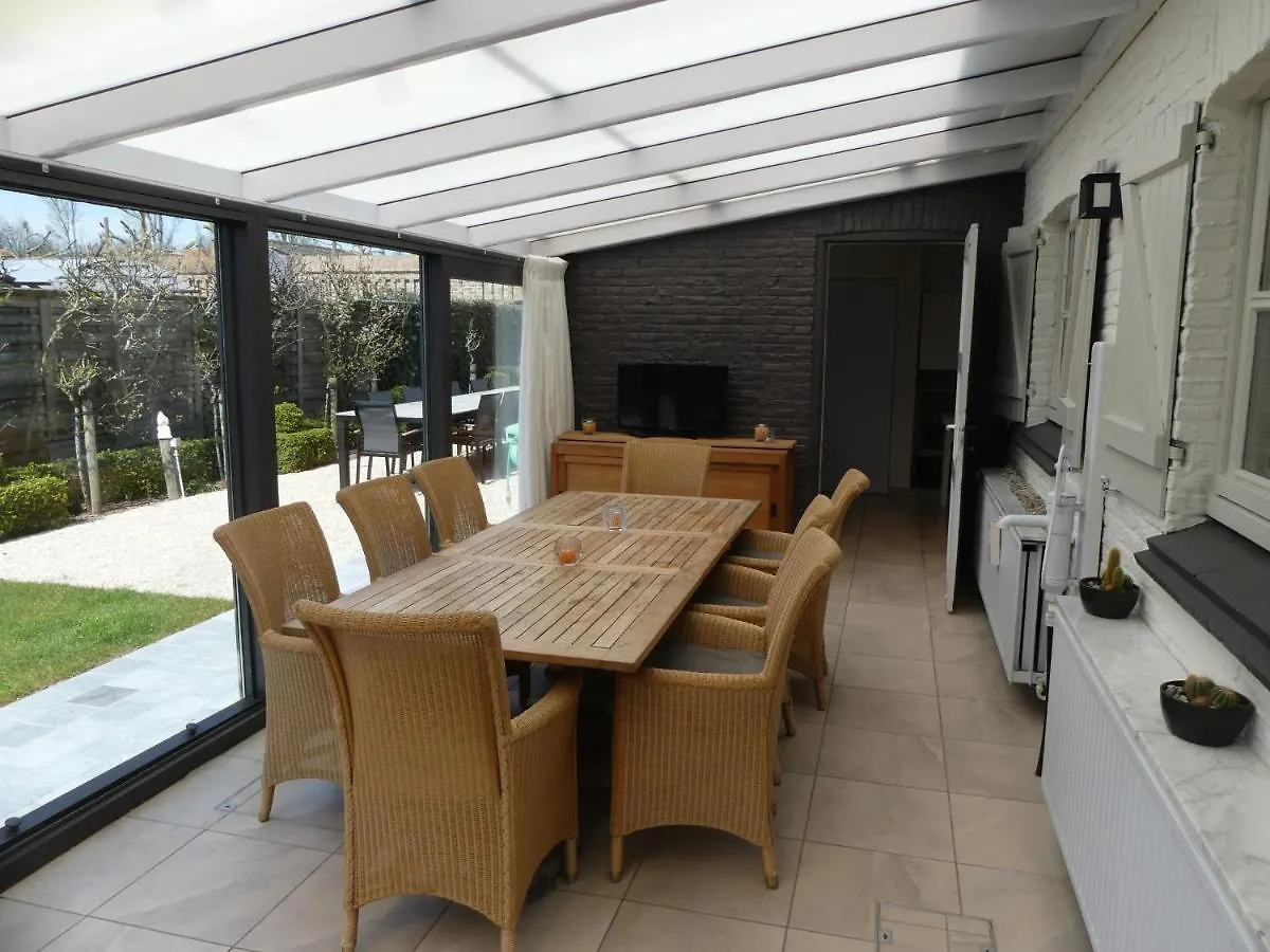 Vakantiewoning De Nachtegaal Ostende 0*,  Belgique